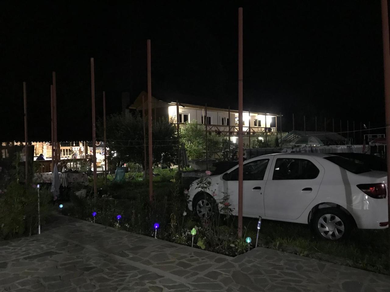 Pensiunea Serbeca Brosteni Dış mekan fotoğraf